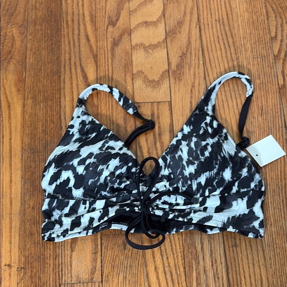 BAR III Bikinj Top Heat Wave Swimsuit Black White size Small NWT - Picture 2 of 7